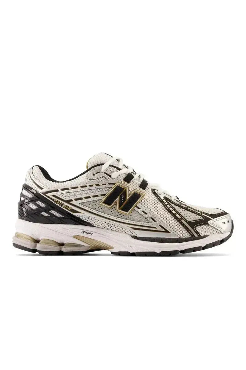New Balance 1906R Metallic Silver with Metallic Gold